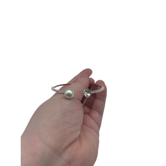 Silvertone Rhinestone and Pearl Cuff Bracelet 7.5 inch - Picture 2 of 5